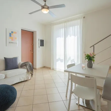 Blue Bliss By Rent Apartman Colonno